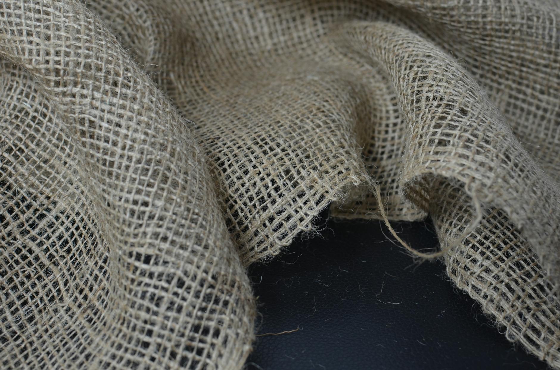 Handcrafted linen and table setting photography featuring parabet textiles